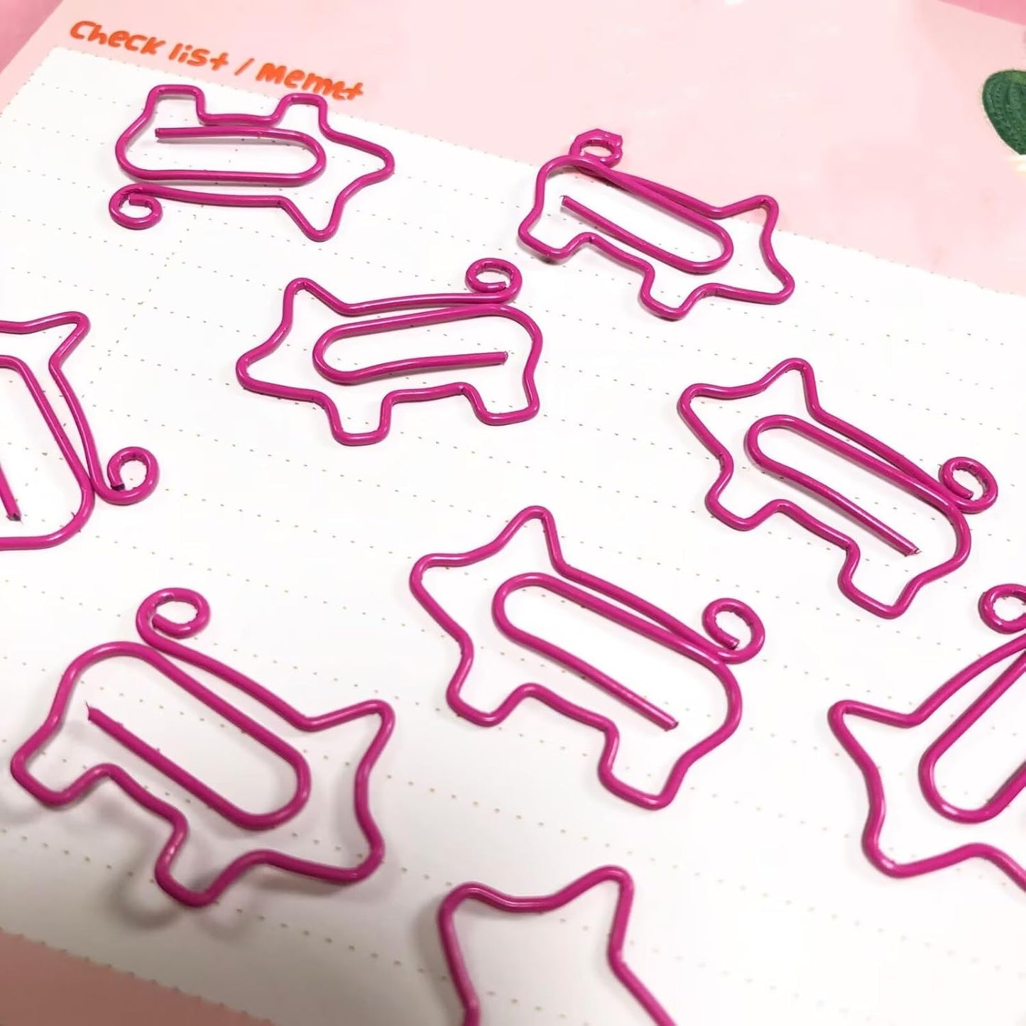 100 PCS Pink Pig Shaped Metal Clips Small Paper Clips Cute Cartoon Animals Note Clips Decorative Bookmark Clips for School Office Home Paper Files